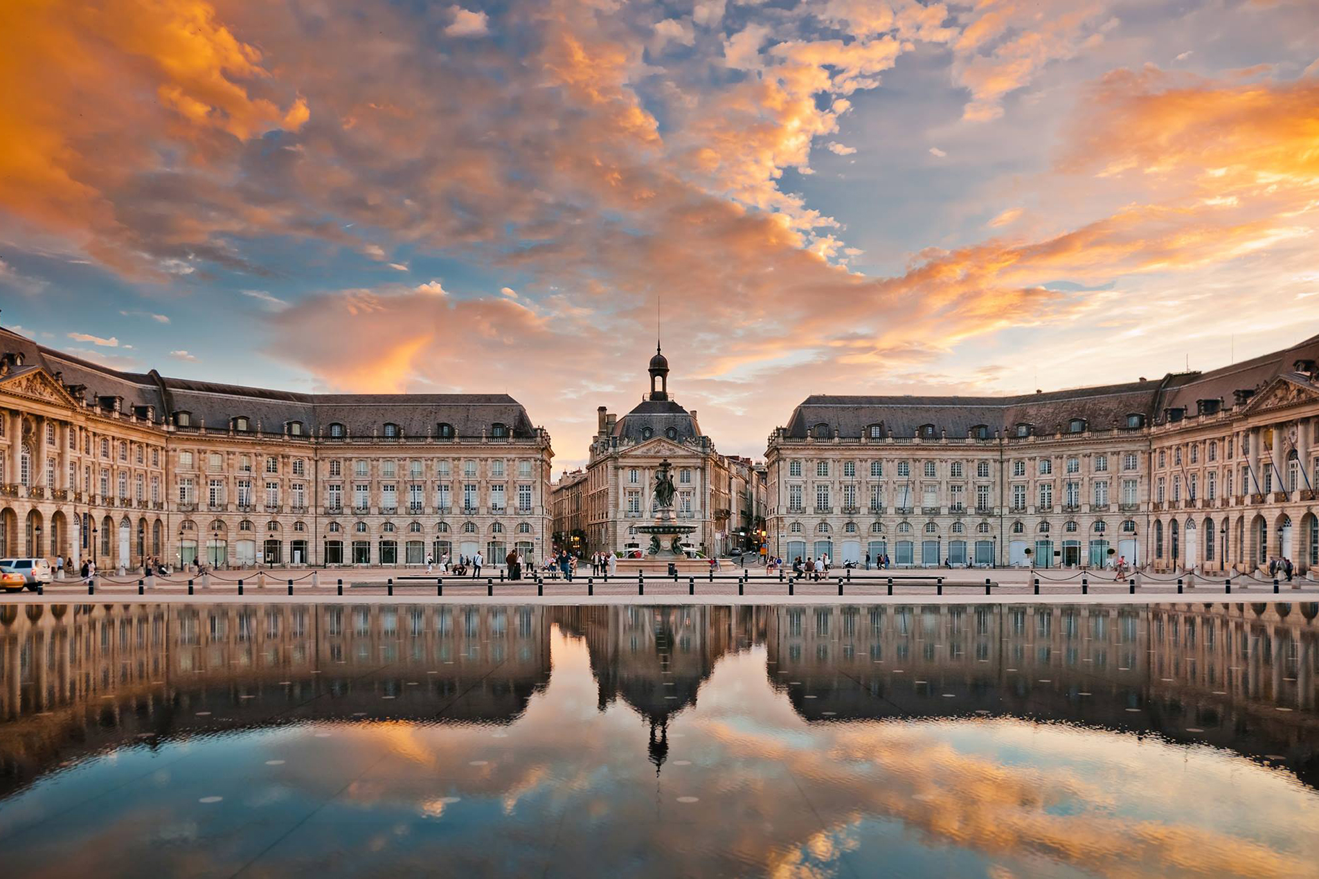 Bordeaux-Building-Large